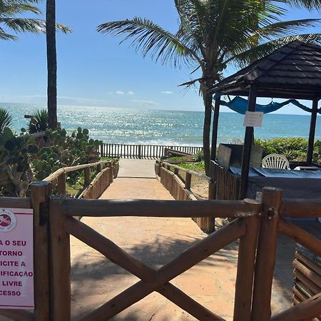 Flat Guarajuba 4 Quartos Terreo A Beira Mar - Pe Na Areia - Governanca Com Arrumadeira E Wi Fi Inclusos Camassari 外观 照片