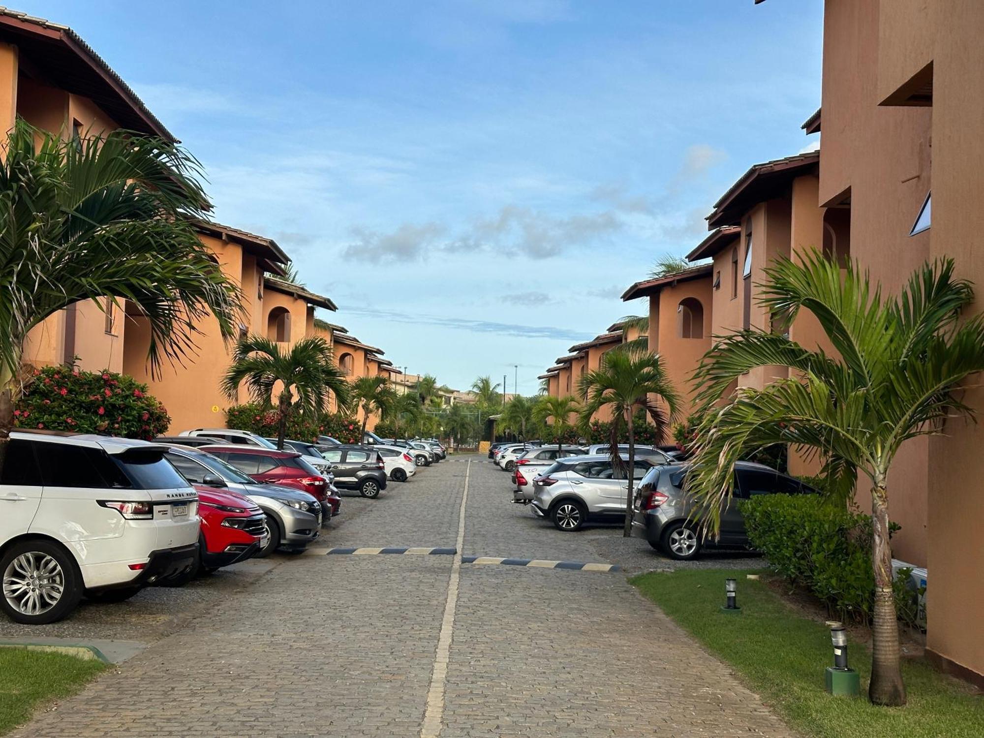 Flat Guarajuba 4 Quartos Terreo A Beira Mar - Pe Na Areia - Governanca Com Arrumadeira E Wi Fi Inclusos Camassari 外观 照片