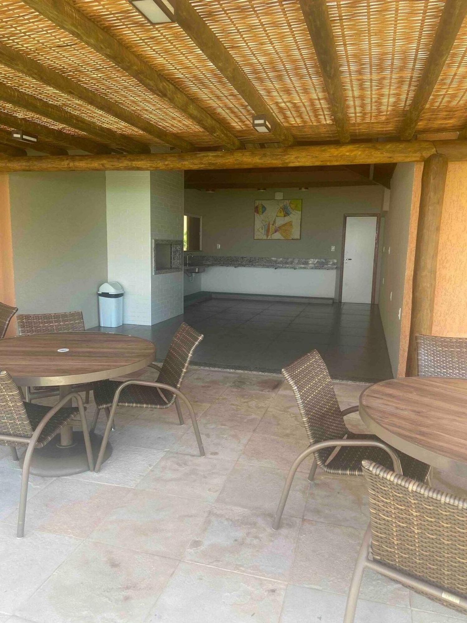 Flat Guarajuba 4 Quartos Terreo A Beira Mar - Pe Na Areia - Governanca Com Arrumadeira E Wi Fi Inclusos Camassari 外观 照片