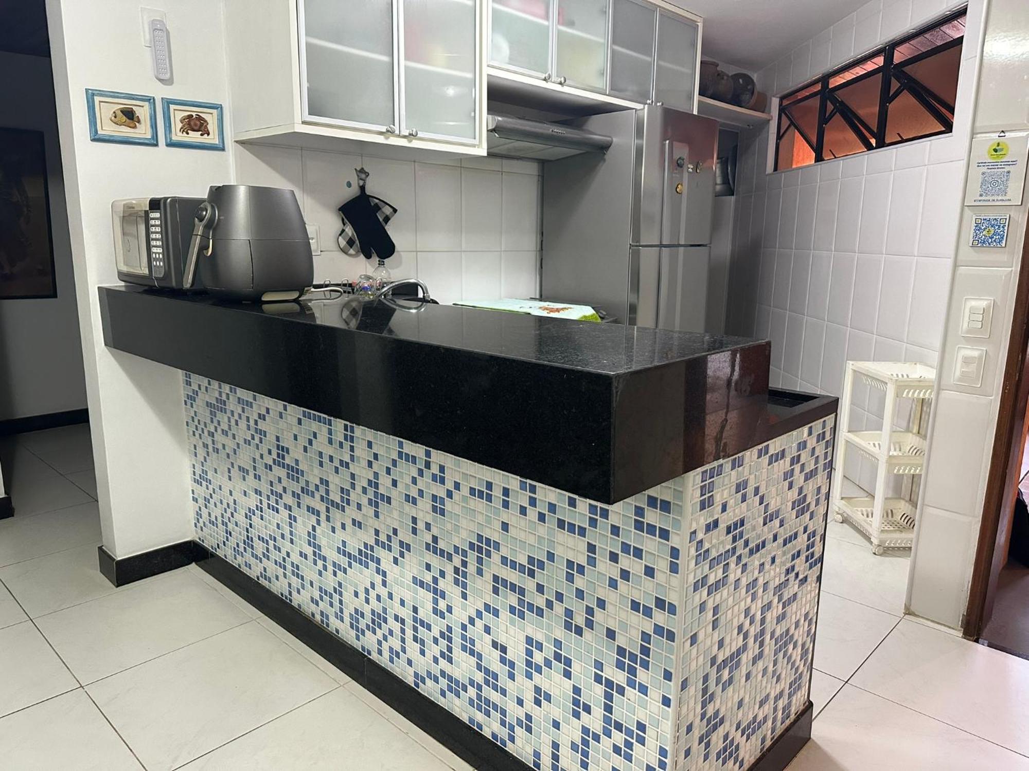Flat Guarajuba 4 Quartos Terreo A Beira Mar - Pe Na Areia - Governanca Com Arrumadeira E Wi Fi Inclusos Camassari 外观 照片