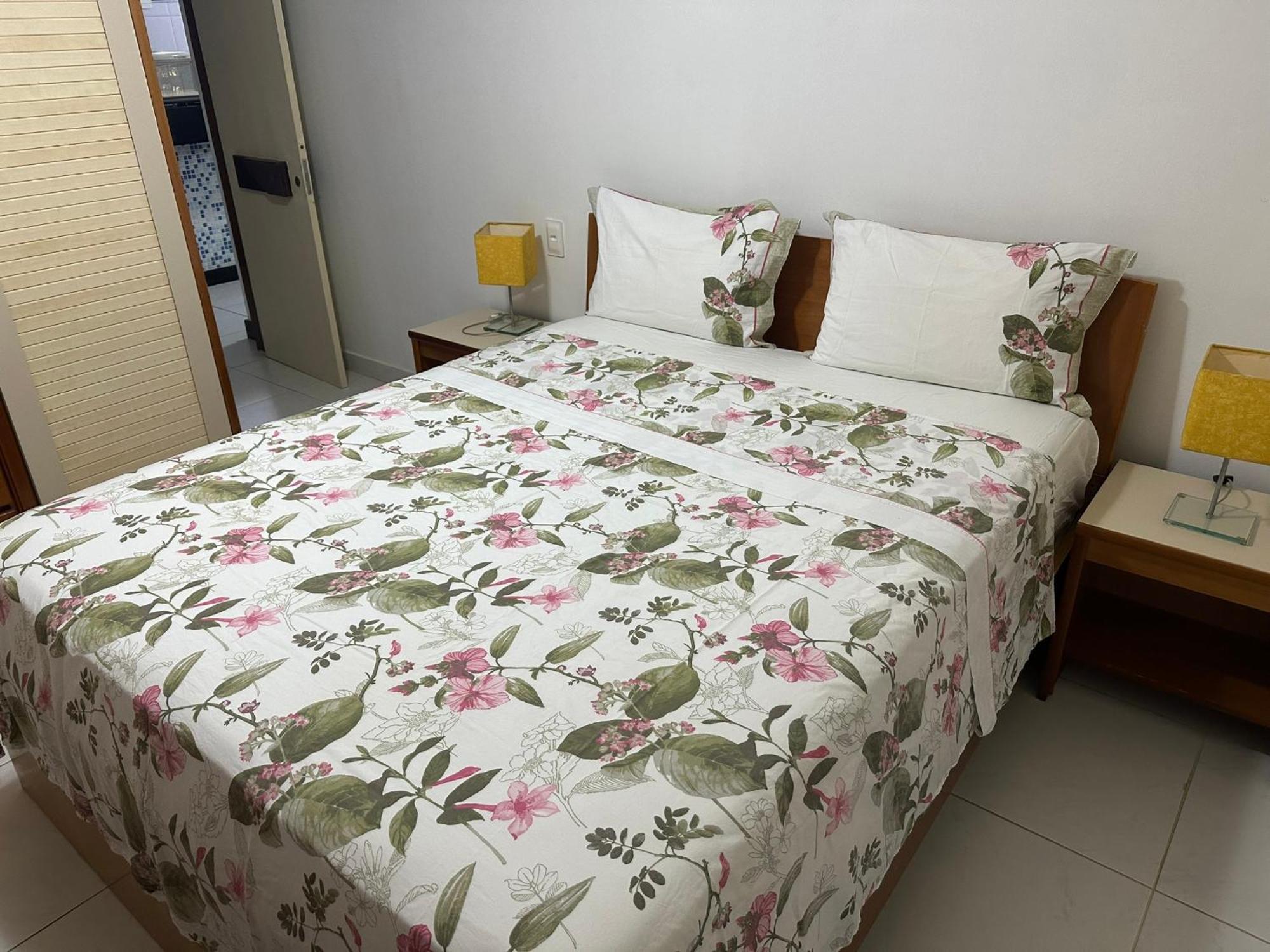 Flat Guarajuba 4 Quartos Terreo A Beira Mar - Pe Na Areia - Governanca Com Arrumadeira E Wi Fi Inclusos Camassari 外观 照片
