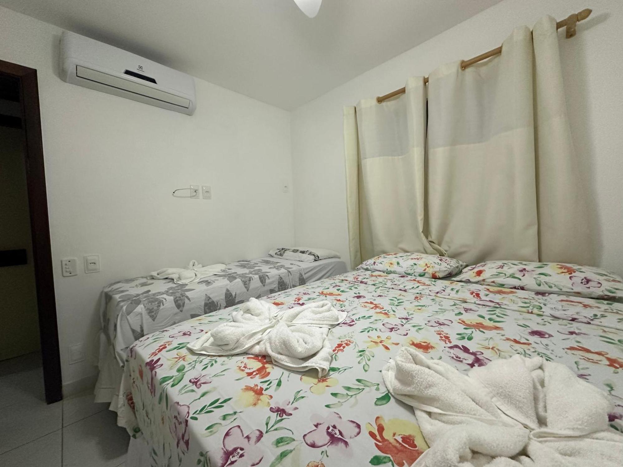 Flat Guarajuba 4 Quartos Terreo A Beira Mar - Pe Na Areia - Governanca Com Arrumadeira E Wi Fi Inclusos Camassari 外观 照片