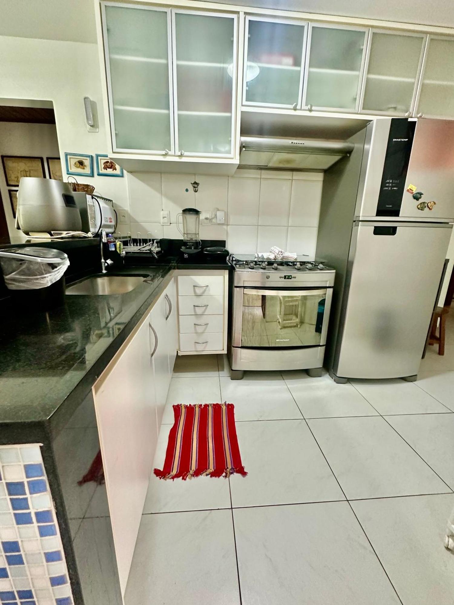 Flat Guarajuba 4 Quartos Terreo A Beira Mar - Pe Na Areia - Governanca Com Arrumadeira E Wi Fi Inclusos Camassari 外观 照片