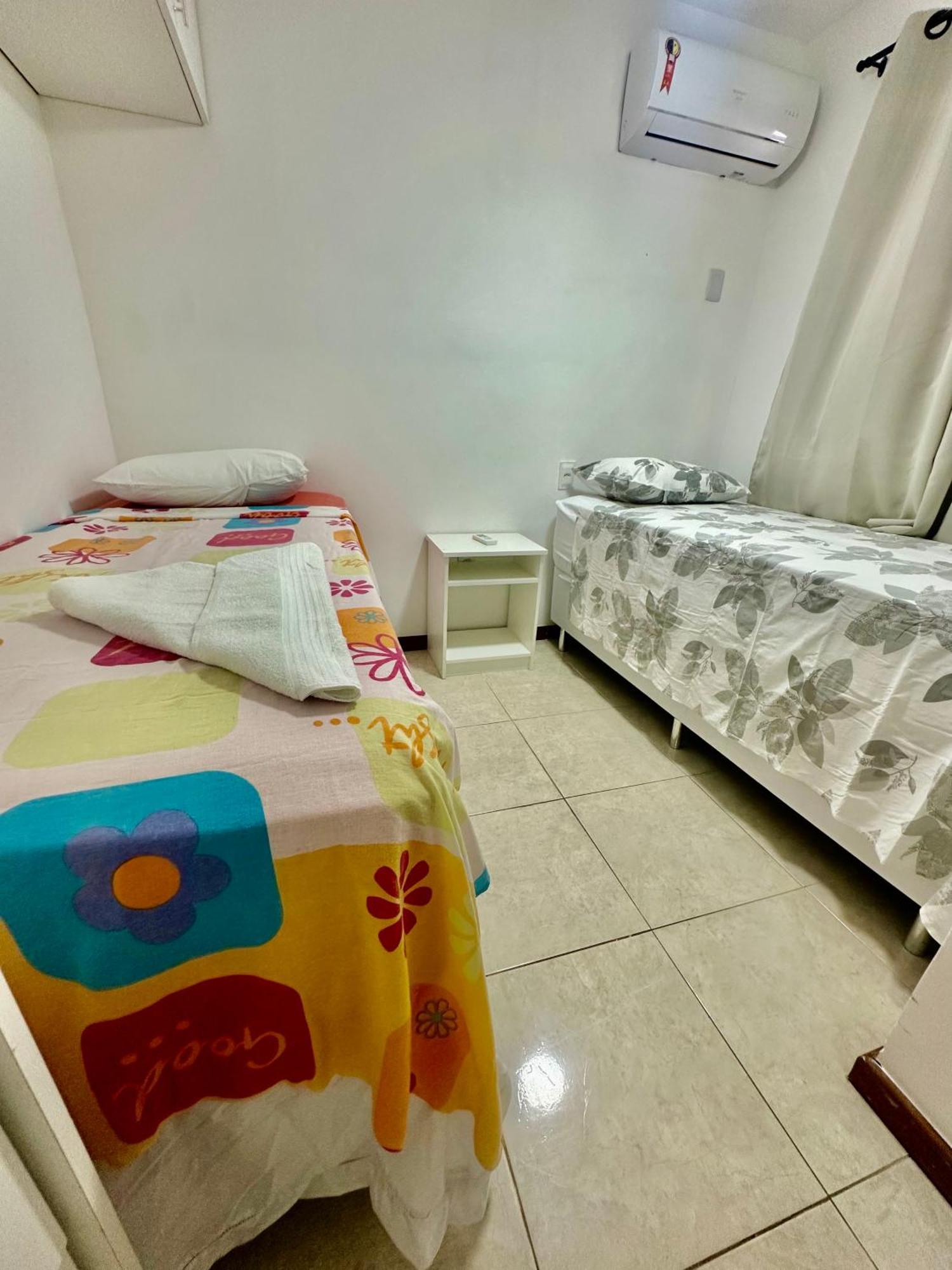 Flat Guarajuba 4 Quartos Terreo A Beira Mar - Pe Na Areia - Governanca Com Arrumadeira E Wi Fi Inclusos Camassari 外观 照片