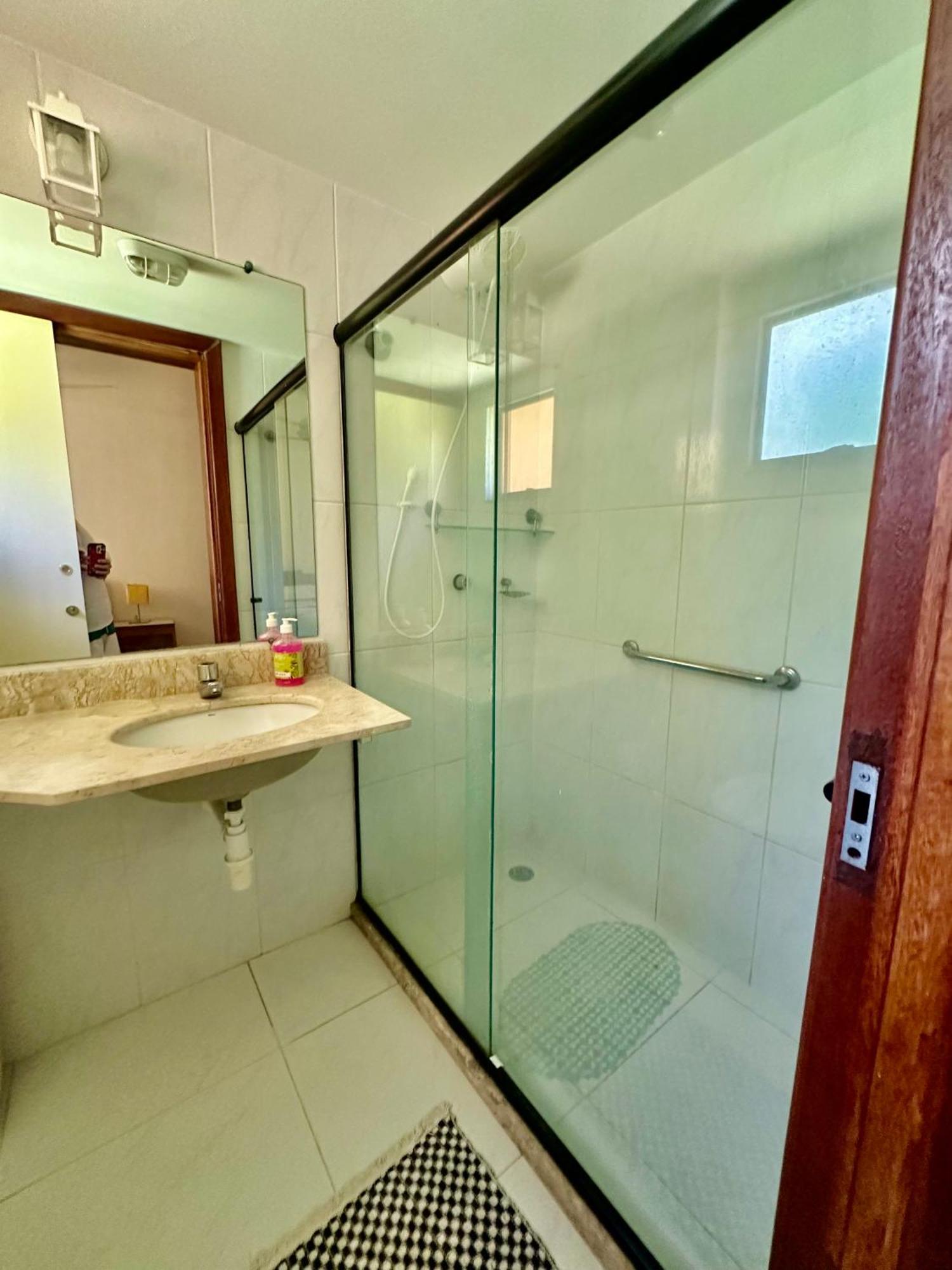 Flat Guarajuba 4 Quartos Terreo A Beira Mar - Pe Na Areia - Governanca Com Arrumadeira E Wi Fi Inclusos Camassari 外观 照片